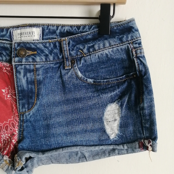 Forever 21 Bandana Jean Shorts - Picture 2 of 5